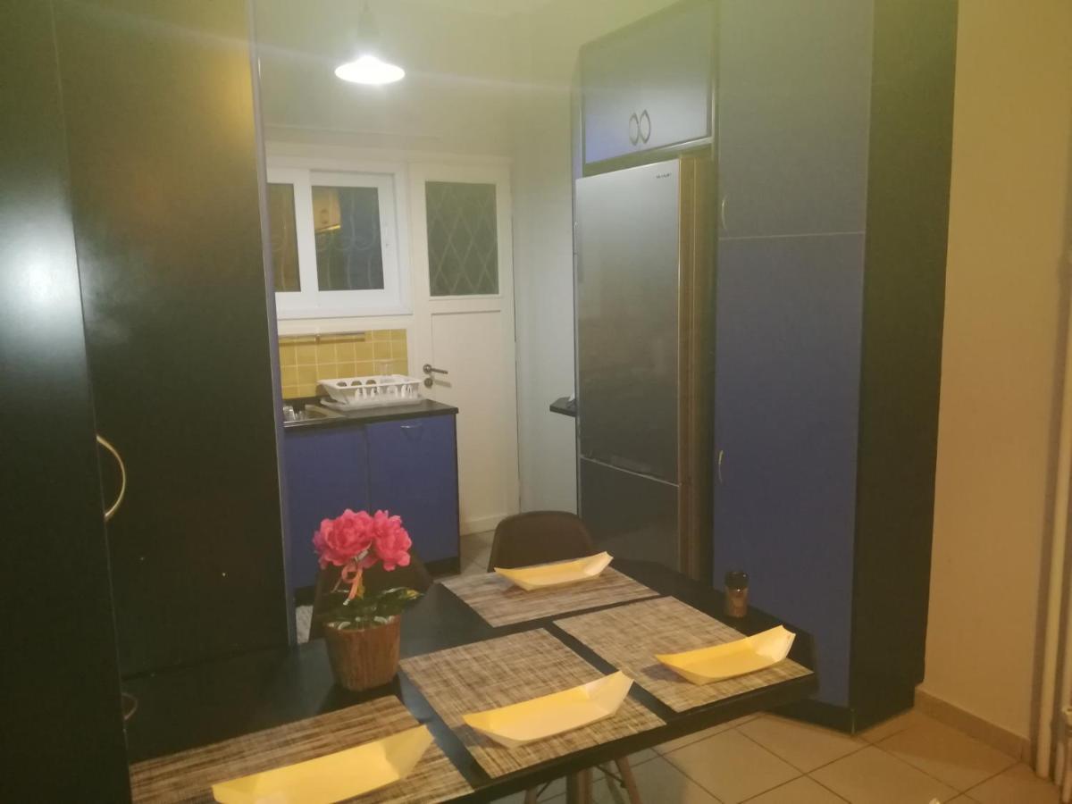 Lg Apartment Bnb Athen Exterior foto